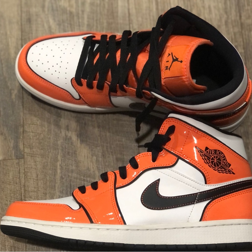 Nike Air Jordan 1 Mid SE “Turf Orange” Patent Leather